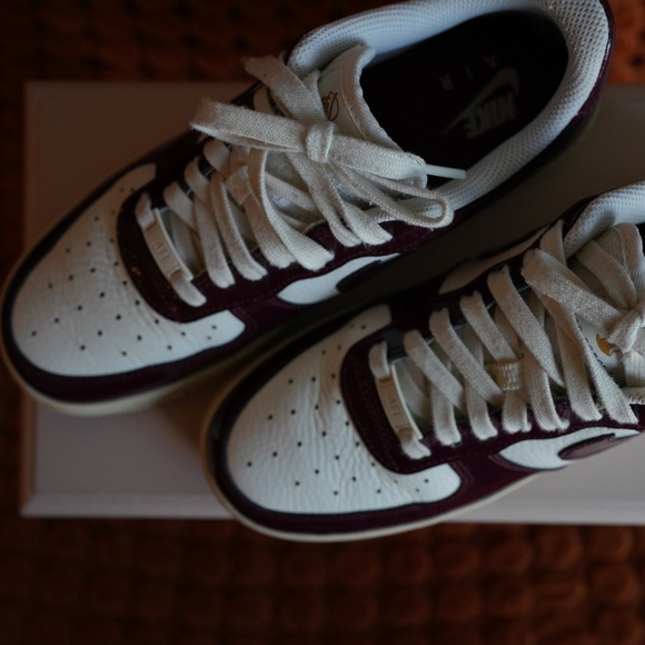 Nike WMNS Air Force 1 Low Dark Beetroot - Picture 3 of 12